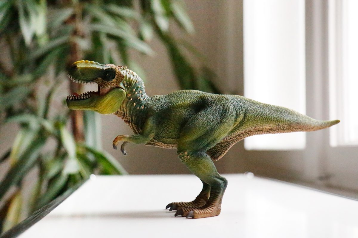 Twentyone Brands Einblick - Dinosaurierfigur.